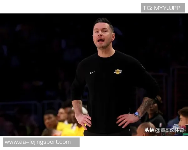 东契奇带领球队团建活动雷迪克表示积极反馈不断涌现